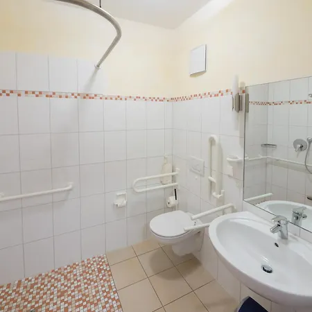 Urlaubshof Scherer * デッゲンハウザータール