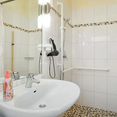 Urlaubshof Scherer * デッゲンハウザータール