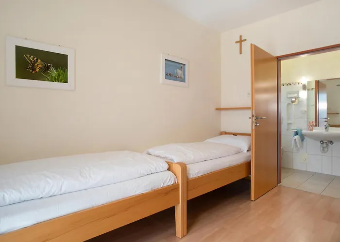 Urlaubshof Scherer * Deggenhausertal